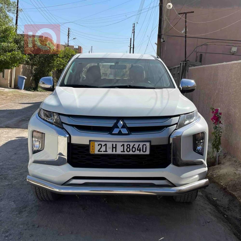 میتسوبیشی L200